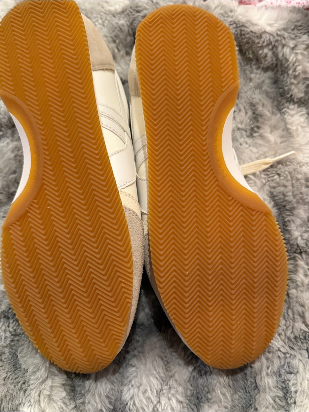 Tory Burch Cream and White Suede-Trim Sneakers - Picture 5 of 5